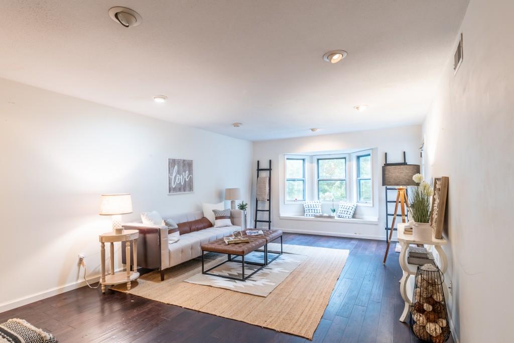 6851 Roswell Road Unit Q-30, Sandy Springs, Georgia 30328, 3 Bedrooms Bedrooms, ,2 BathroomsBathrooms,Residential,Sold,6851 Roswell Road Unit Q-30,7260291