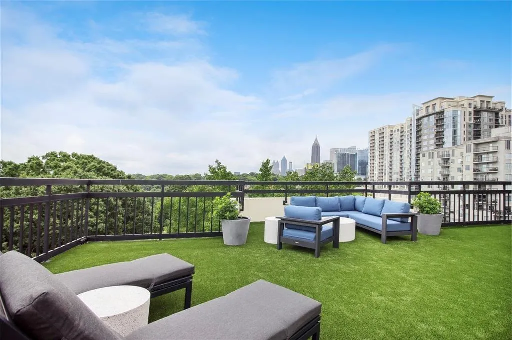 1130 Piedmont Avenue Ne Unit 402, Atlanta, Georgia 30309, 2 Bedrooms Bedrooms, ,2 BathroomsBathrooms,Residential,For Sale,1130 Piedmont Avenue Ne Unit 402,7591607