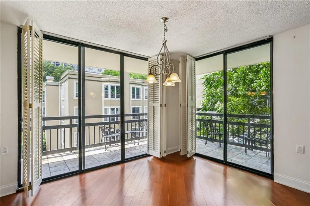 1130 Piedmont Avenue Ne Unit 402, Atlanta, Georgia 30309, 2 Bedrooms Bedrooms, ,2 BathroomsBathrooms,Residential,For Sale,1130 Piedmont Avenue Ne Unit 402,7591607