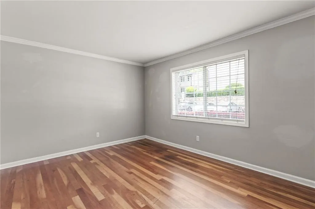 6940 Roswell Road Unit 9f, Sandy Springs, Georgia 30328, 2 Bedrooms Bedrooms, ,1 BathroomBathrooms,Residential,Sold,6940 Roswell Road Unit 9f,7229924