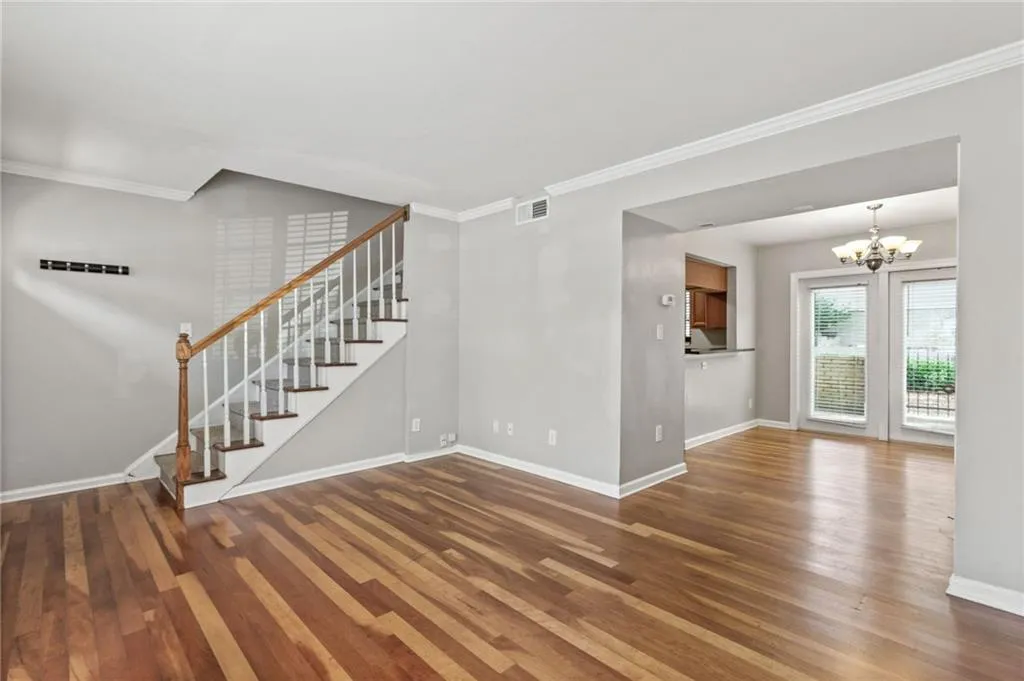 6940 Roswell Road Unit 9f, Sandy Springs, Georgia 30328, 2 Bedrooms Bedrooms, ,1 BathroomBathrooms,Residential,Sold,6940 Roswell Road Unit 9f,7229924