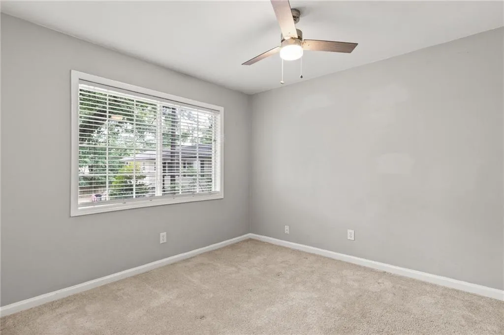 6940 Roswell Road Unit 9f, Sandy Springs, Georgia 30328, 2 Bedrooms Bedrooms, ,1 BathroomBathrooms,Residential,Sold,6940 Roswell Road Unit 9f,7229924