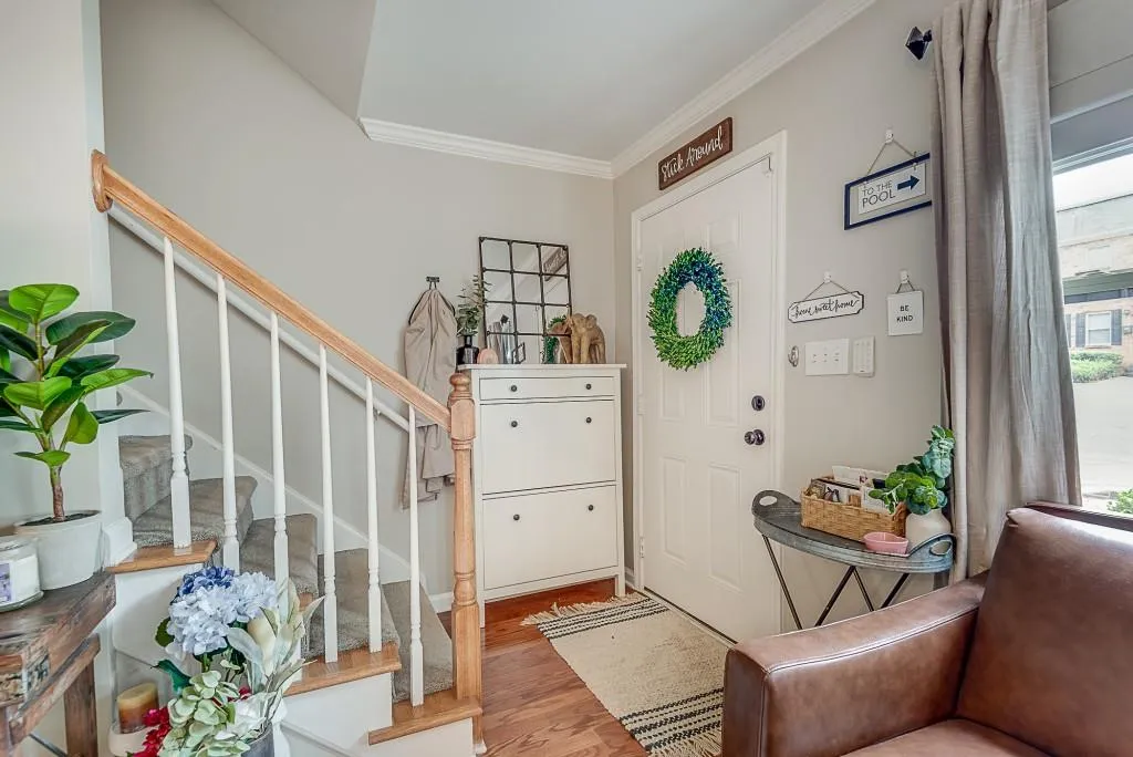 255 Winding River Drive Unit B, Sandy Springs, Georgia 30350, 2 Bedrooms Bedrooms, ,1 BathroomBathrooms,Residential,Sold,255 Winding River Drive Unit B,7105669