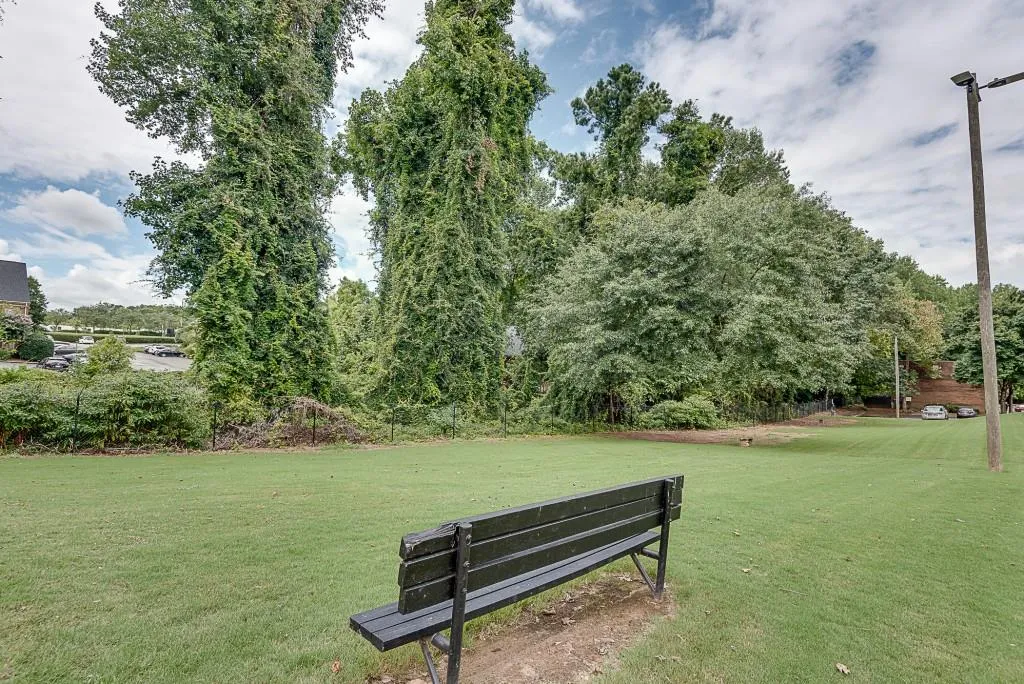 255 Winding River Drive Unit B, Sandy Springs, Georgia 30350, 2 Bedrooms Bedrooms, ,1 BathroomBathrooms,Residential,Sold,255 Winding River Drive Unit B,7105669