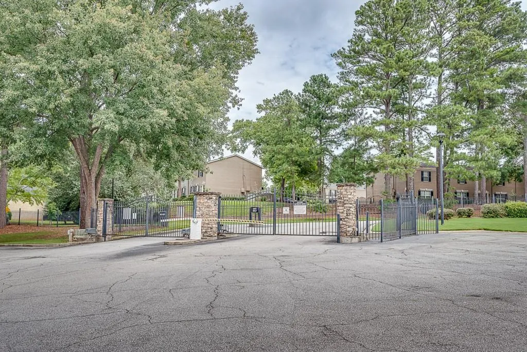 255 Winding River Drive Unit B, Sandy Springs, Georgia 30350, 2 Bedrooms Bedrooms, ,1 BathroomBathrooms,Residential,Sold,255 Winding River Drive Unit B,7105669