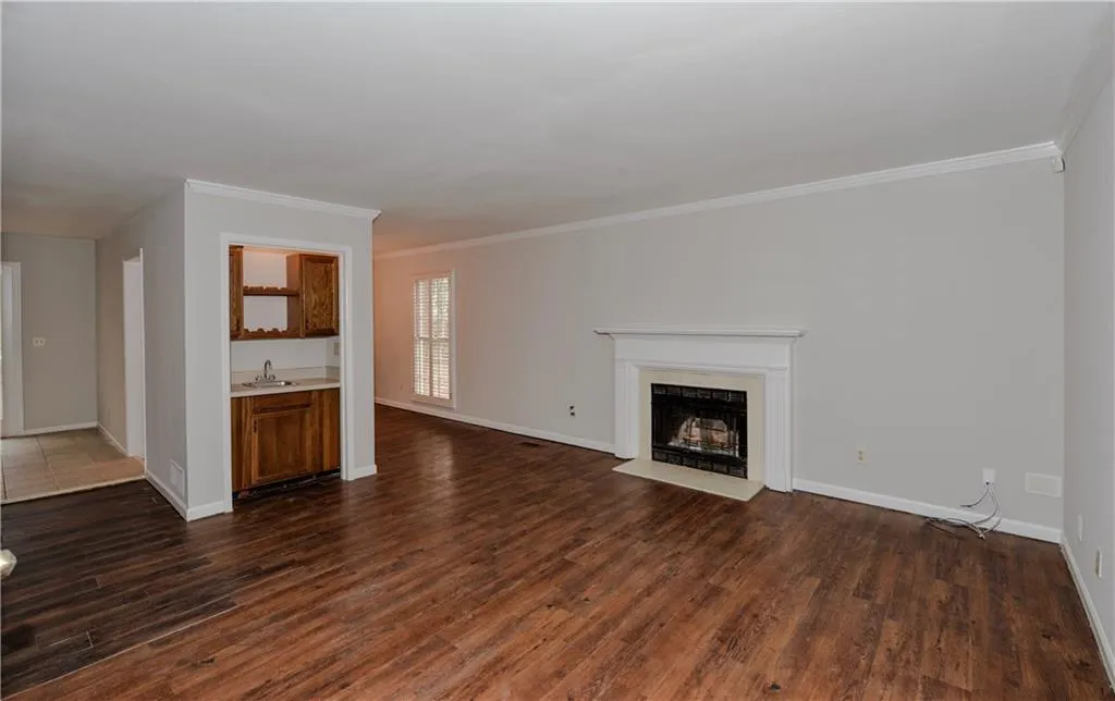 9013 Carroll Manor Drive, Sandy Springs, Georgia 30350, 2 Bedrooms Bedrooms, ,2 BathroomsBathrooms,Residential,Sold,9013 Carroll Manor Drive,5949710