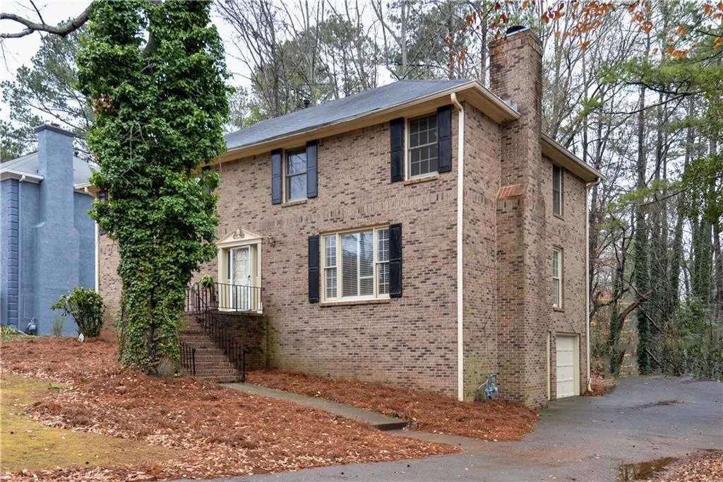 9013 Carroll Manor Drive, Sandy Springs, Georgia 30350, 2 Bedrooms Bedrooms, ,2 BathroomsBathrooms,Residential,Sold,9013 Carroll Manor Drive,5949710