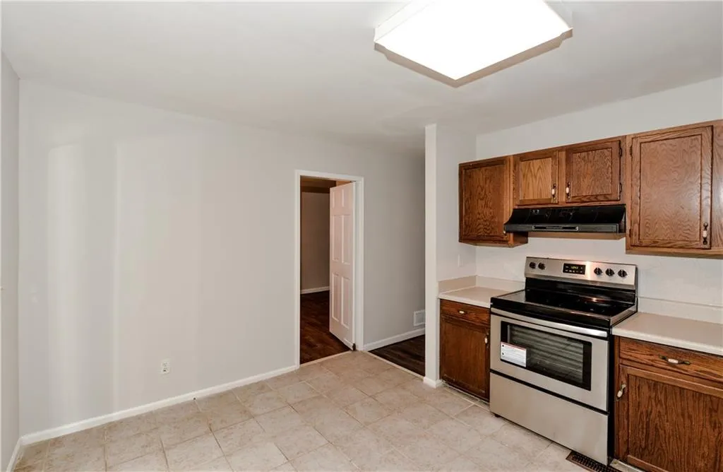 9013 Carroll Manor Drive, Sandy Springs, Georgia 30350, 2 Bedrooms Bedrooms, ,2 BathroomsBathrooms,Residential,Sold,9013 Carroll Manor Drive,5949710