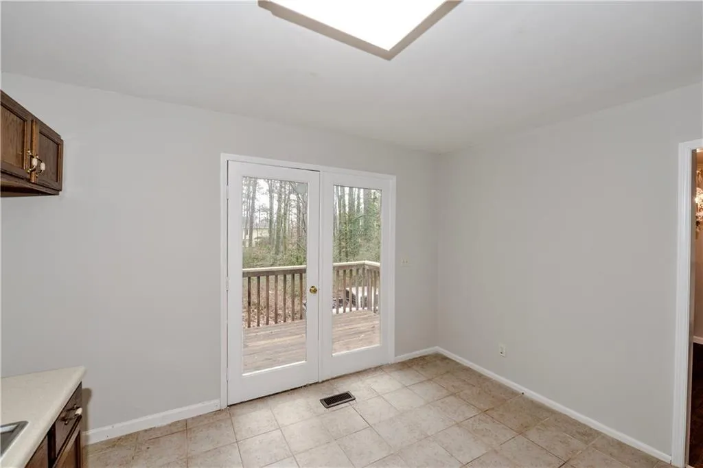 9013 Carroll Manor Drive, Sandy Springs, Georgia 30350, 2 Bedrooms Bedrooms, ,2 BathroomsBathrooms,Residential,Sold,9013 Carroll Manor Drive,5949710