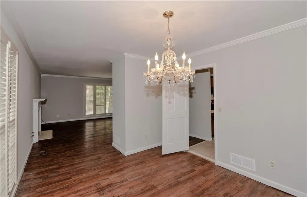 9013 Carroll Manor Drive, Sandy Springs, Georgia 30350, 2 Bedrooms Bedrooms, ,2 BathroomsBathrooms,Residential,Sold,9013 Carroll Manor Drive,5949710