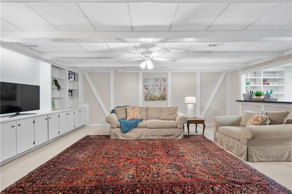 460 Huntcliff Green, Sandy Springs, Georgia 30350, 4 Bedrooms Bedrooms, ,3 BathroomsBathrooms,Residential,Sold,460 Huntcliff Green,7161938
