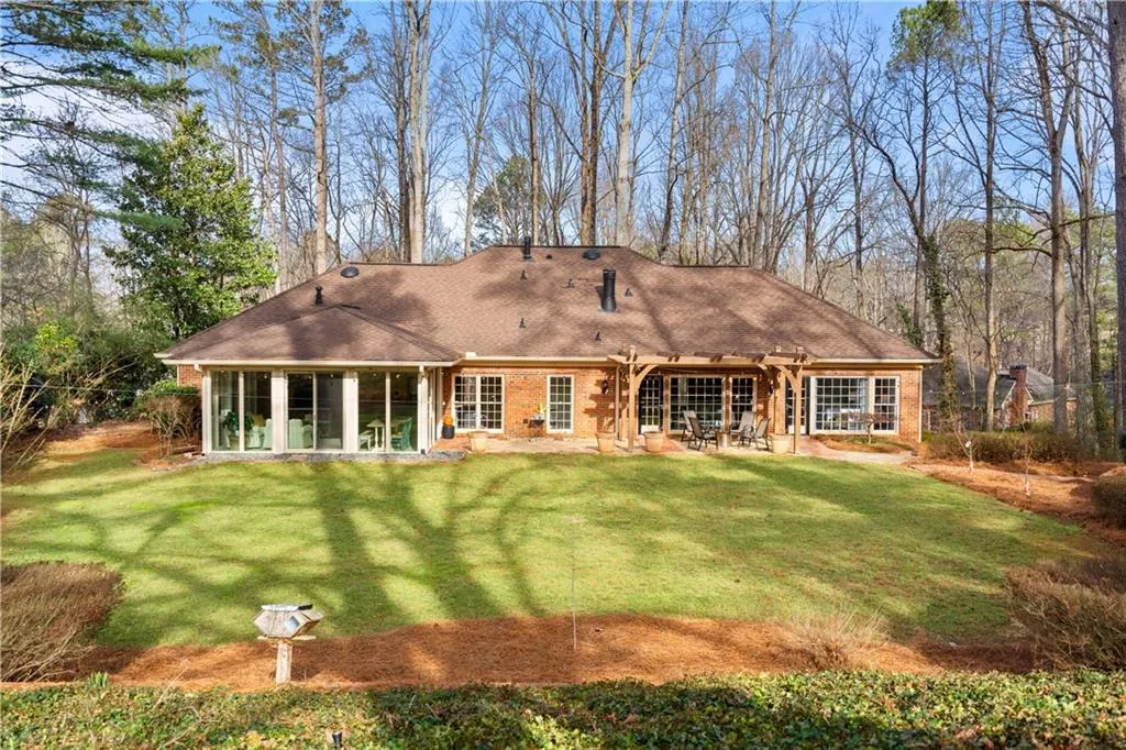 460 Huntcliff Green, Sandy Springs, Georgia 30350, 4 Bedrooms Bedrooms, ,3 BathroomsBathrooms,Residential,Sold,460 Huntcliff Green,7161938