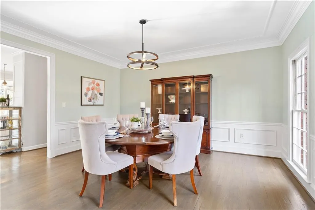 460 Huntcliff Green, Sandy Springs, Georgia 30350, 4 Bedrooms Bedrooms, ,3 BathroomsBathrooms,Residential,Sold,460 Huntcliff Green,7161938