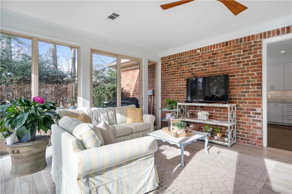 460 Huntcliff Green, Sandy Springs, Georgia 30350, 4 Bedrooms Bedrooms, ,3 BathroomsBathrooms,Residential,Sold,460 Huntcliff Green,7161938