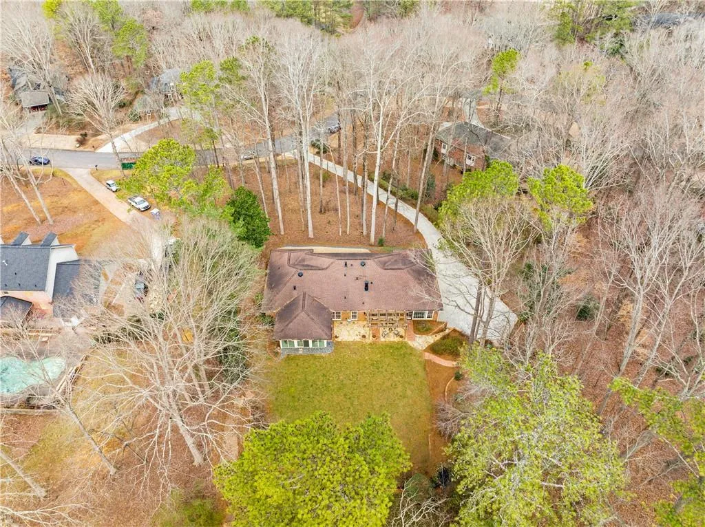 460 Huntcliff Green, Sandy Springs, Georgia 30350, 4 Bedrooms Bedrooms, ,3 BathroomsBathrooms,Residential,Sold,460 Huntcliff Green,7161938