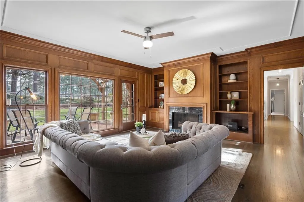 460 Huntcliff Green, Sandy Springs, Georgia 30350, 4 Bedrooms Bedrooms, ,3 BathroomsBathrooms,Residential,Sold,460 Huntcliff Green,7161938