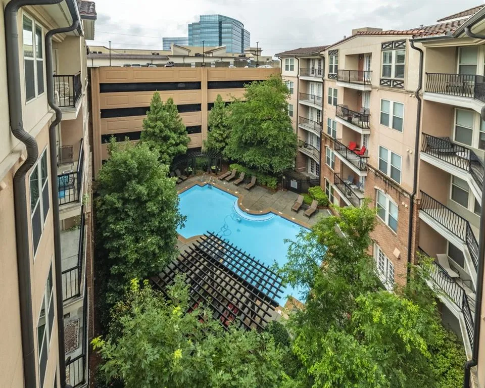 901 Abernathy Road Unit 6140, Sandy Springs, Georgia 30328, 2 Bedrooms Bedrooms, ,2 BathroomsBathrooms,Residential,Sold,901 Abernathy Road Unit 6140,6572037