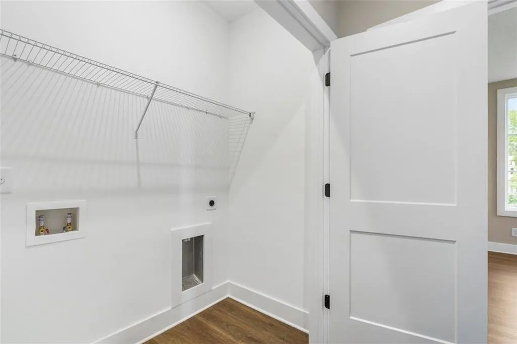 1279 Nw Viney Nw Unit 1, Atlanta, Georgia 30318, 2 Bedrooms Bedrooms, ,2 BathroomsBathrooms,Residential,For Sale,1279 Nw Viney Nw Unit 1,7641725