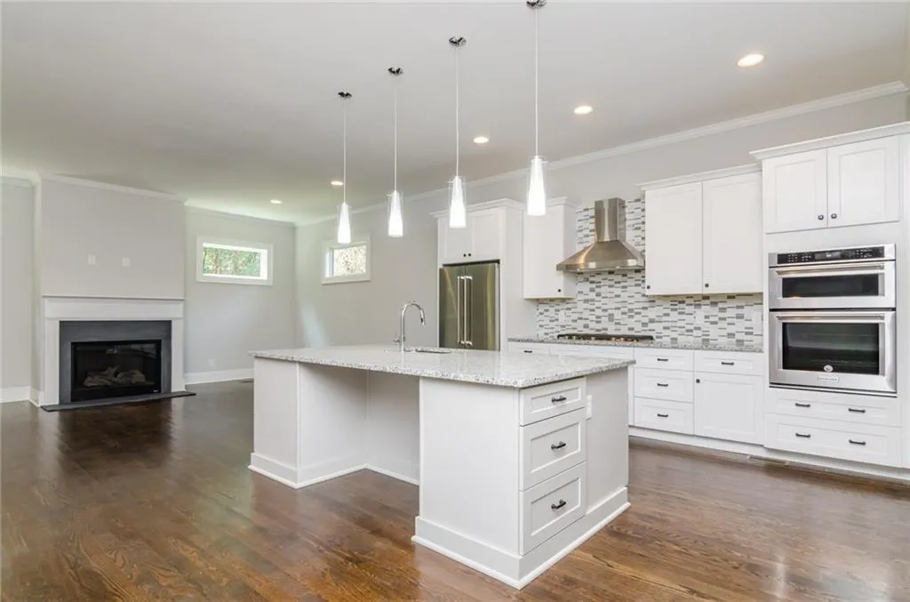 5800 Silver Lane, Sandy Springs, Georgia 30328, 6 Bedrooms Bedrooms, ,4 BathroomsBathrooms,Residential,Sold,5800 Silver Lane,5957699