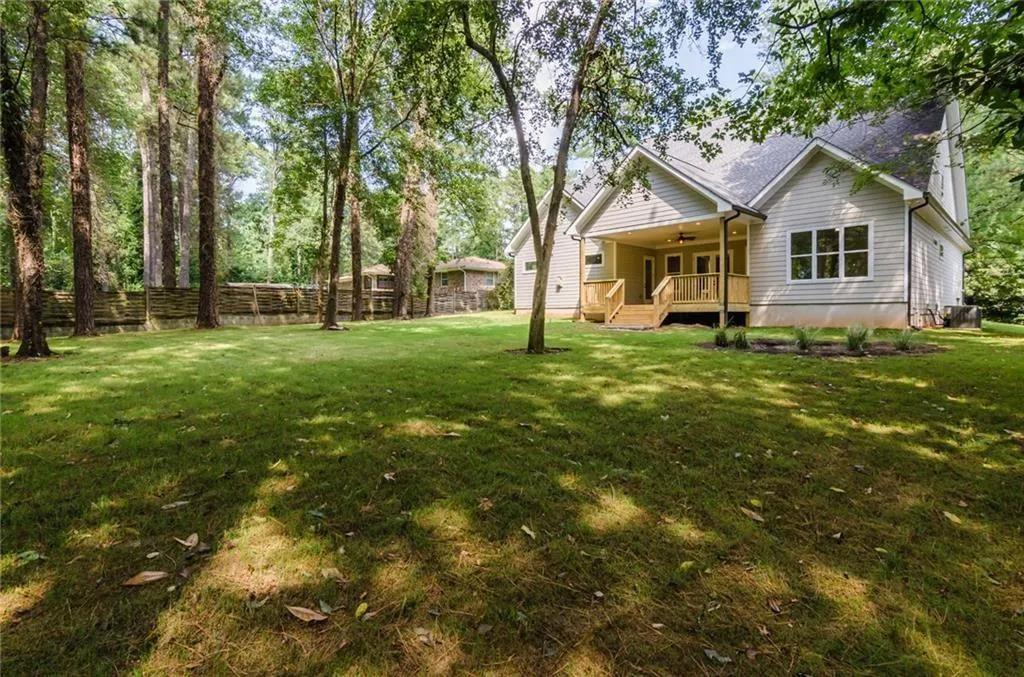 5800 Silver Lane, Sandy Springs, Georgia 30328, 6 Bedrooms Bedrooms, ,4 BathroomsBathrooms,Residential,Sold,5800 Silver Lane,5957699