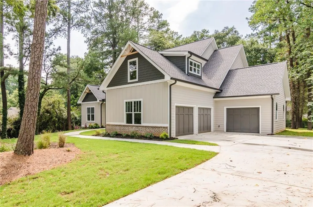 5800 Silver Lane, Sandy Springs, Georgia 30328, 6 Bedrooms Bedrooms, ,4 BathroomsBathrooms,Residential,Sold,5800 Silver Lane,5957699