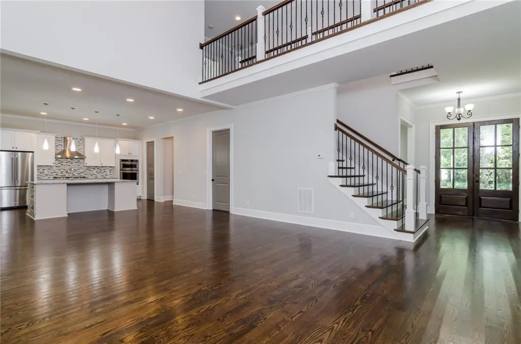 5800 Silver Lane, Sandy Springs, Georgia 30328, 6 Bedrooms Bedrooms, ,4 BathroomsBathrooms,Residential,Sold,5800 Silver Lane,5957699