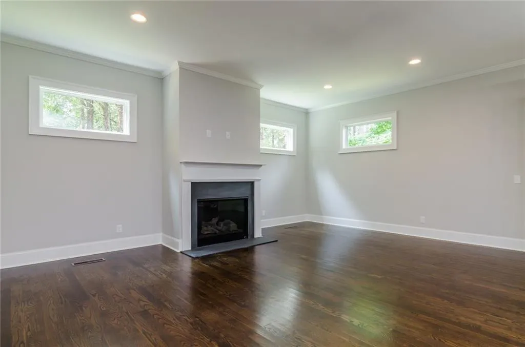 5800 Silver Lane, Sandy Springs, Georgia 30328, 6 Bedrooms Bedrooms, ,4 BathroomsBathrooms,Residential,Sold,5800 Silver Lane,5957699
