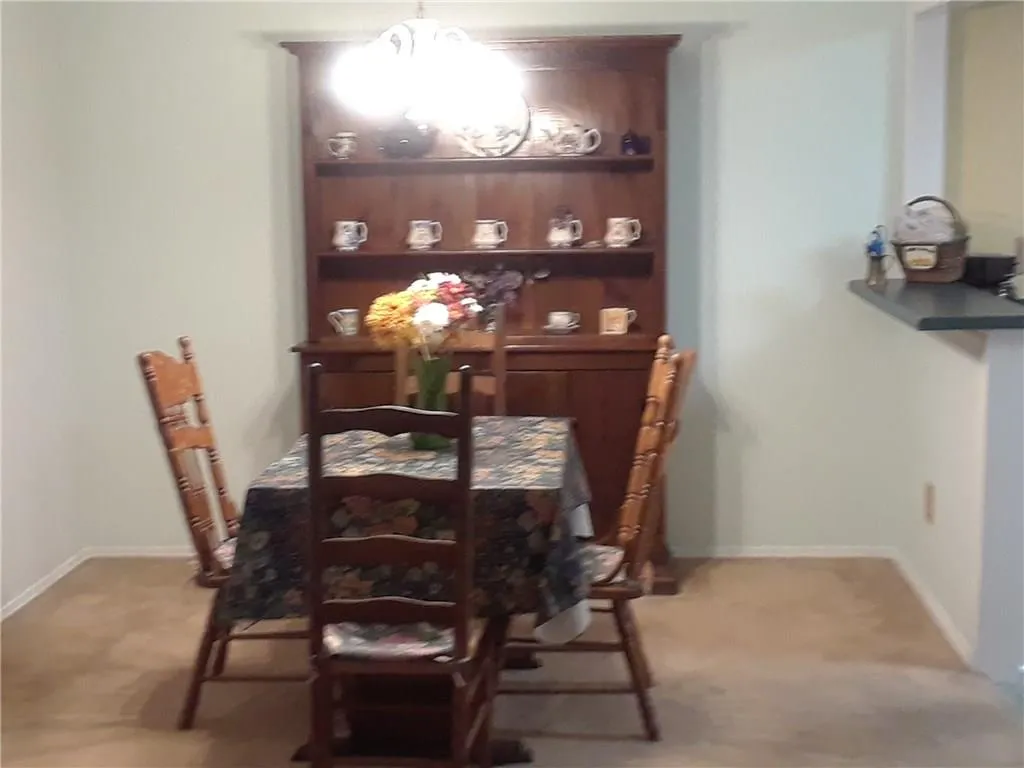 802 Vicksburg Place, Sandy Springs, Georgia 30350, 3 Bedrooms Bedrooms, ,2 BathroomsBathrooms,Residential,Sold,802 Vicksburg Place,5930530