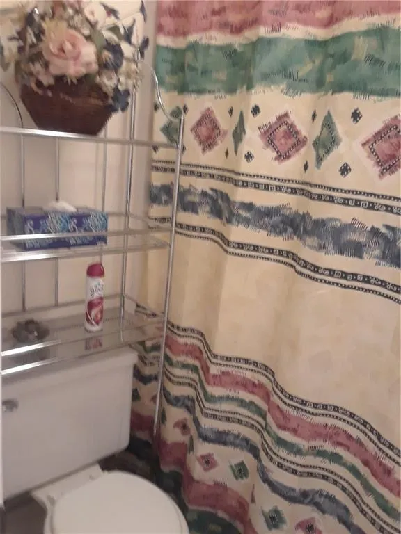 802 Vicksburg Place, Sandy Springs, Georgia 30350, 3 Bedrooms Bedrooms, ,2 BathroomsBathrooms,Residential,Sold,802 Vicksburg Place,5930530