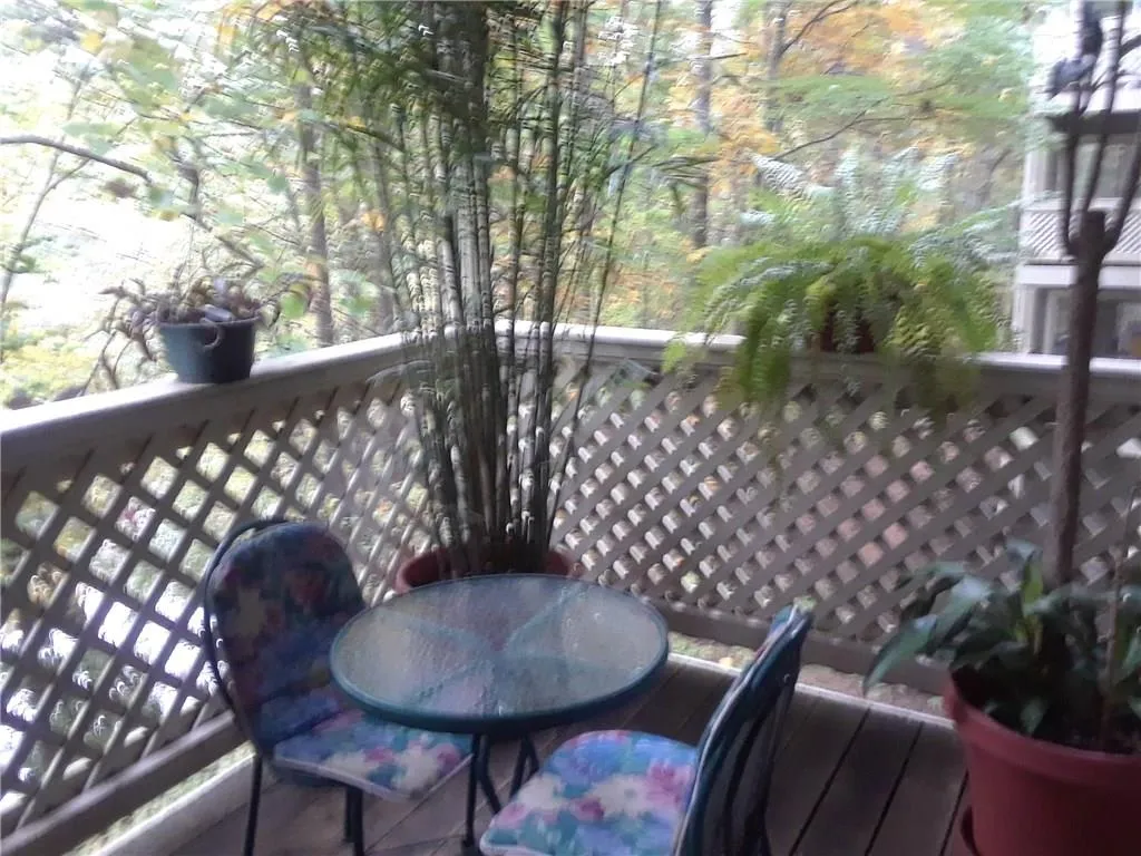 802 Vicksburg Place, Sandy Springs, Georgia 30350, 3 Bedrooms Bedrooms, ,2 BathroomsBathrooms,Residential,Sold,802 Vicksburg Place,5930530