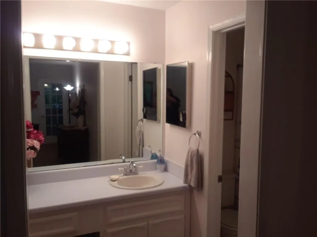 802 Vicksburg Place, Sandy Springs, Georgia 30350, 3 Bedrooms Bedrooms, ,2 BathroomsBathrooms,Residential,Sold,802 Vicksburg Place,5930530