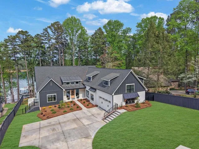 6093 Shadburn Ferry Road, Buford, Georgia 30518