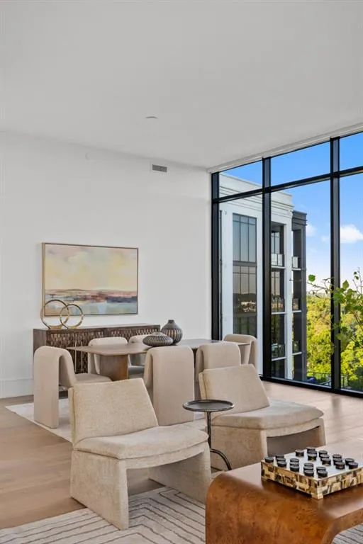 2425 Peachtree Road Ne Unit 1705, Atlanta, Georgia 30305, 3 Bedrooms Bedrooms, 0 ,3 BathroomsBathrooms,Residential,For Sale,2425 Peachtree Road Ne Unit 1705,7763500