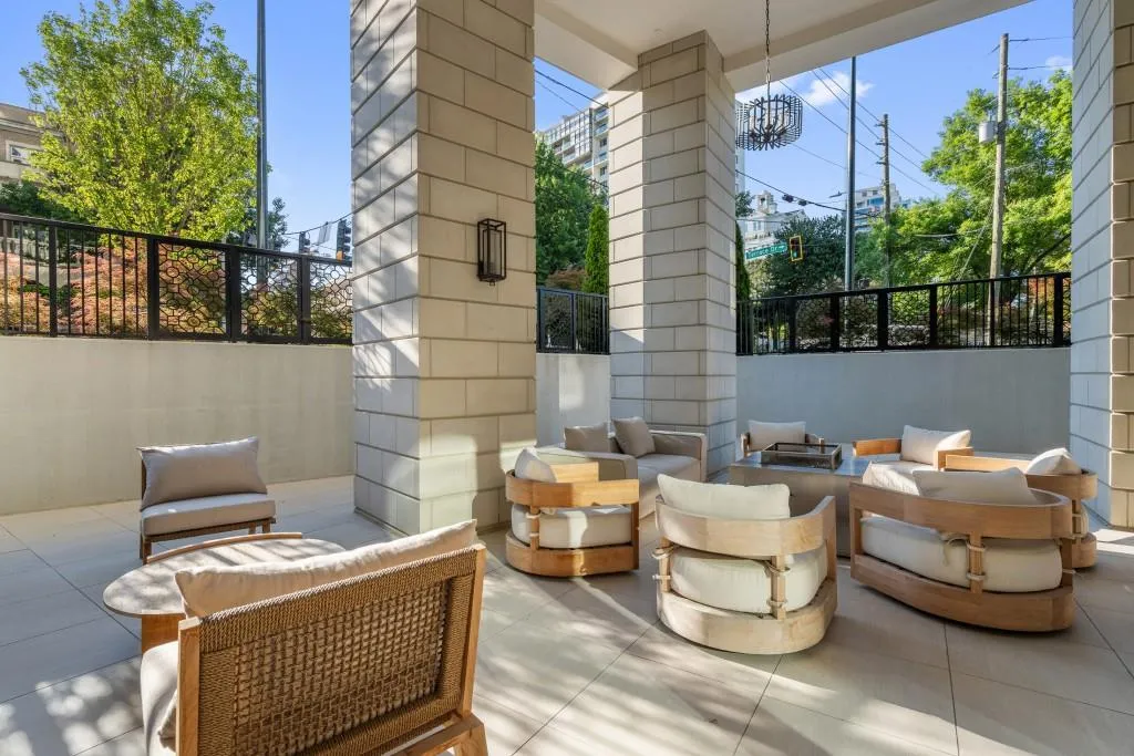 2425 Peachtree Road Ne Unit 1705, Atlanta, Georgia 30305, 3 Bedrooms Bedrooms, 0 ,3 BathroomsBathrooms,Residential,For Sale,2425 Peachtree Road Ne Unit 1705,7763500