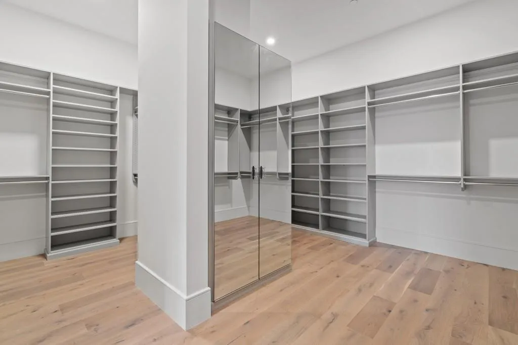 2425 Peachtree Road Ne Unit 1705, Atlanta, Georgia 30305, 3 Bedrooms Bedrooms, 0 ,3 BathroomsBathrooms,Residential,For Sale,2425 Peachtree Road Ne Unit 1705,7763500