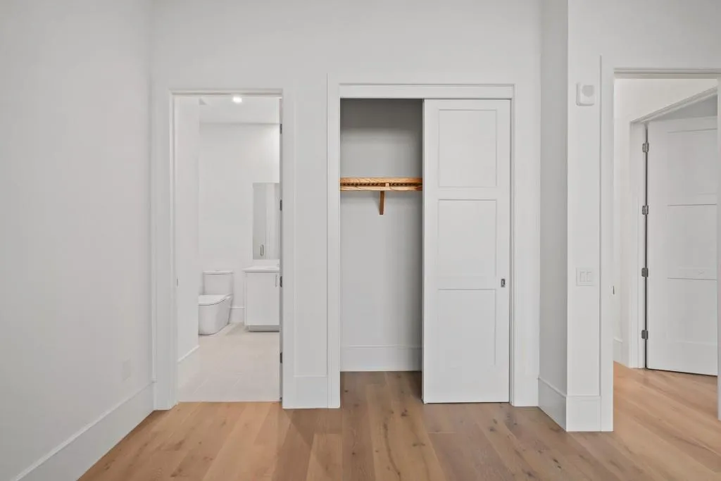 2425 Peachtree Road Ne Unit 1705, Atlanta, Georgia 30305, 3 Bedrooms Bedrooms, 0 ,3 BathroomsBathrooms,Residential,For Sale,2425 Peachtree Road Ne Unit 1705,7763500