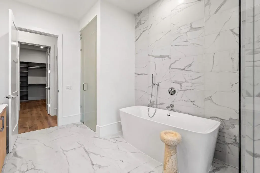 2425 Peachtree Road Ne Unit 1705, Atlanta, Georgia 30305, 3 Bedrooms Bedrooms, 0 ,3 BathroomsBathrooms,Residential,For Sale,2425 Peachtree Road Ne Unit 1705,7763500