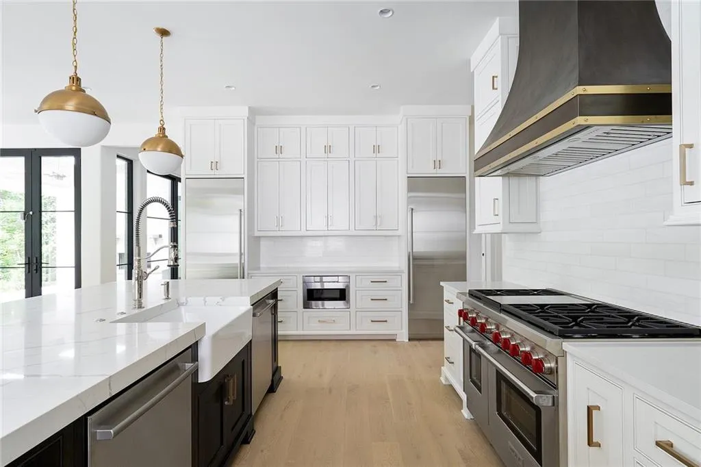 5110 Marbury, Sandy Springs, Georgia 30327, 6 Bedrooms Bedrooms, ,6 BathroomsBathrooms,Residential,Sold,5110 Marbury,6856782