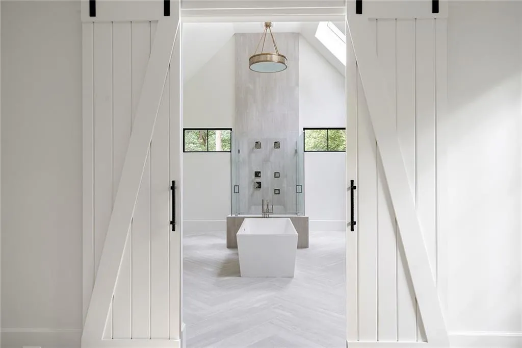 5110 Marbury, Sandy Springs, Georgia 30327, 6 Bedrooms Bedrooms, ,6 BathroomsBathrooms,Residential,Sold,5110 Marbury,6856782