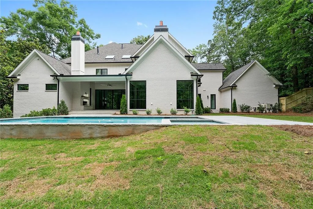 5110 Marbury, Sandy Springs, Georgia 30327, 6 Bedrooms Bedrooms, ,6 BathroomsBathrooms,Residential,Sold,5110 Marbury,6856782