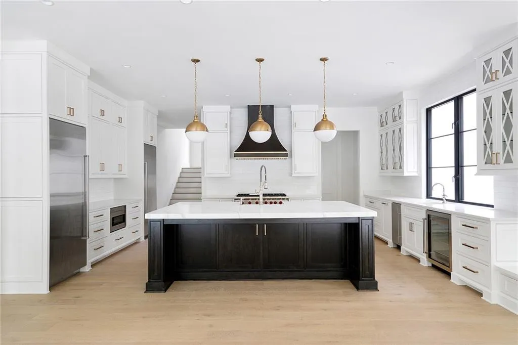 5110 Marbury, Sandy Springs, Georgia 30327, 6 Bedrooms Bedrooms, ,6 BathroomsBathrooms,Residential,Sold,5110 Marbury,6856782