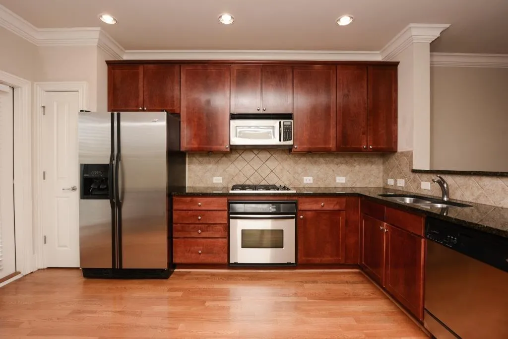 325 Le Gran Bend, Atlanta, Georgia 30328, 2 Bedrooms Bedrooms, ,2 BathroomsBathrooms,Residential,Sold,325 Le Gran Bend,5738596