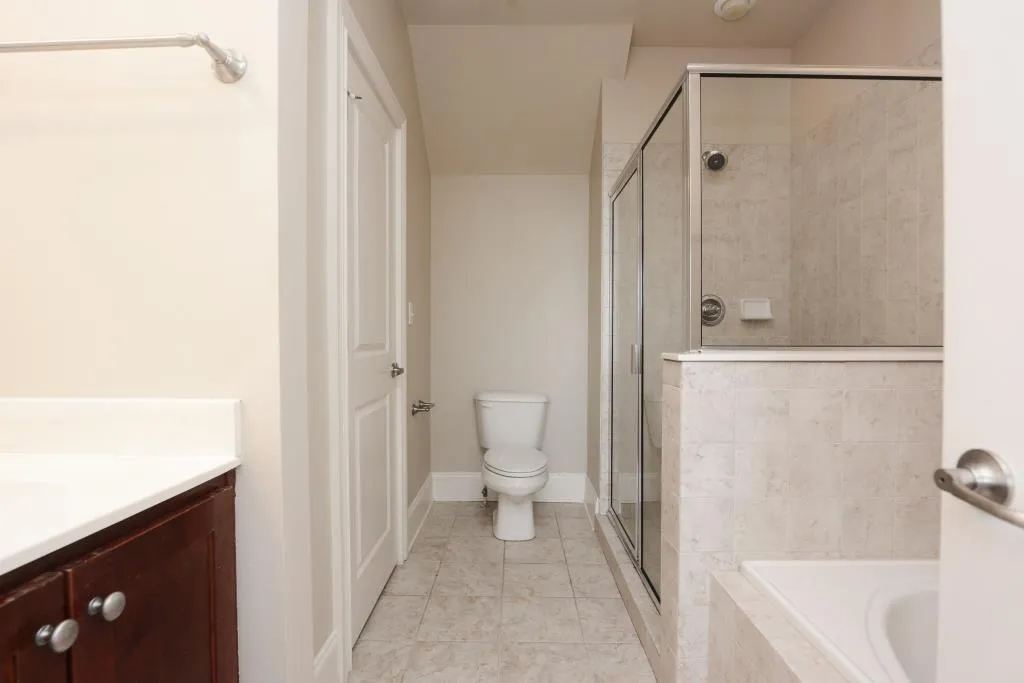 325 Le Gran Bend, Atlanta, Georgia 30328, 2 Bedrooms Bedrooms, ,2 BathroomsBathrooms,Residential,Sold,325 Le Gran Bend,5738596