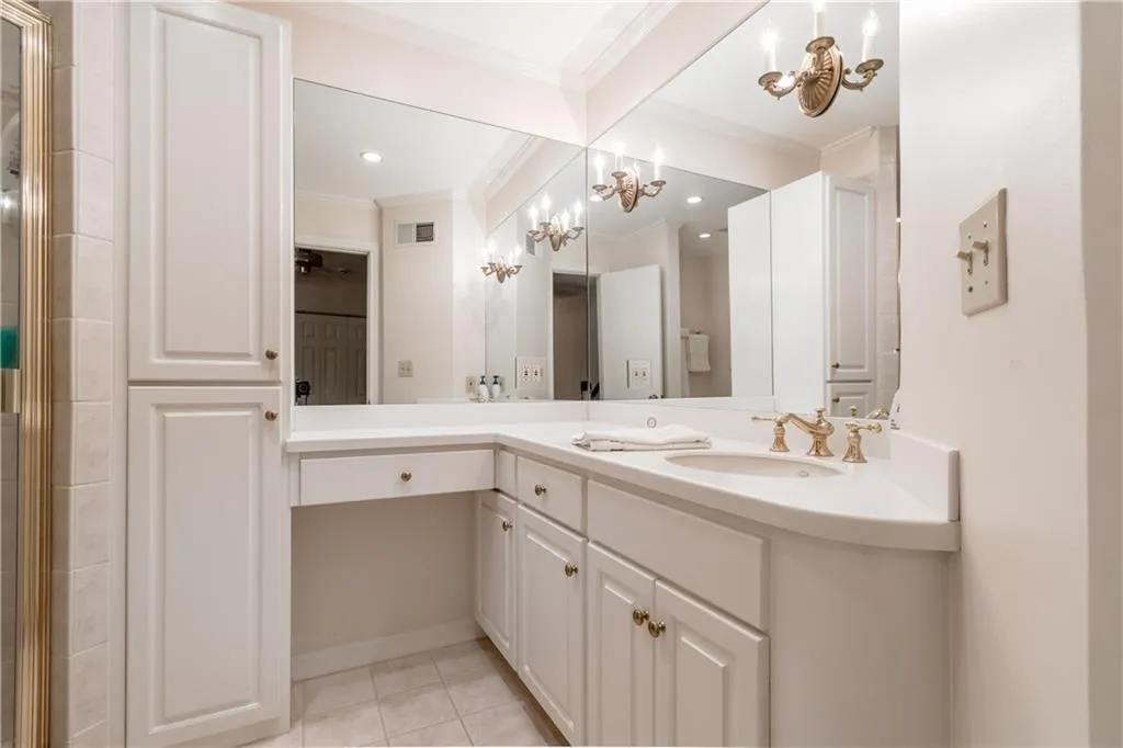 5220 Chemin De Vie, Sandy Springs, Georgia 30342, 3 Bedrooms Bedrooms, ,2 BathroomsBathrooms,Residential,Sold,5220 Chemin De Vie,6737527