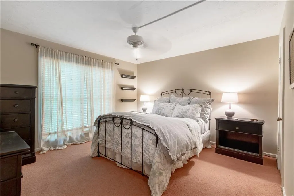 5220 Chemin De Vie, Sandy Springs, Georgia 30342, 3 Bedrooms Bedrooms, ,2 BathroomsBathrooms,Residential,Sold,5220 Chemin De Vie,6737527