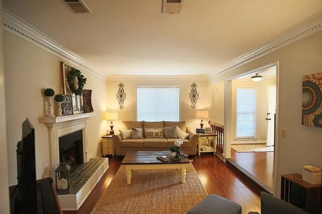 8950 Carroll Manor Drive, Dunwoody, Georgia 30350, 3 Bedrooms Bedrooms, ,2 BathroomsBathrooms,Residential,Sold,8950 Carroll Manor Drive,6120175