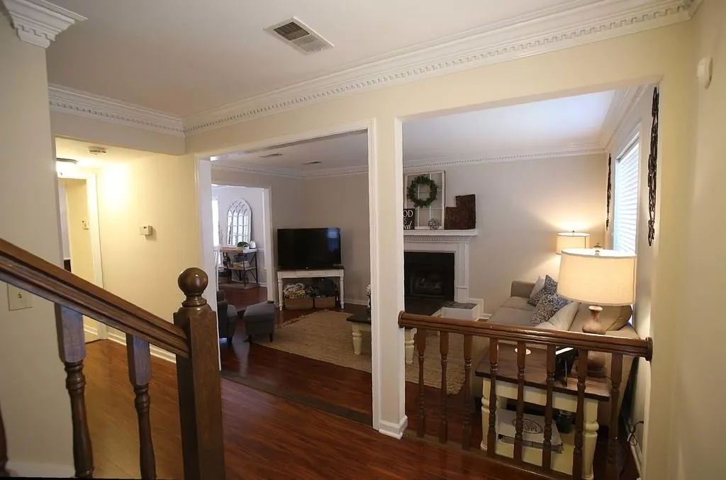 8950 Carroll Manor Drive, Dunwoody, Georgia 30350, 3 Bedrooms Bedrooms, ,2 BathroomsBathrooms,Residential,Sold,8950 Carroll Manor Drive,6120175