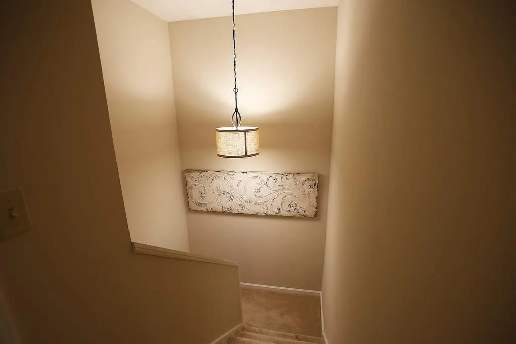 8950 Carroll Manor Drive, Dunwoody, Georgia 30350, 3 Bedrooms Bedrooms, ,2 BathroomsBathrooms,Residential,Sold,8950 Carroll Manor Drive,6120175