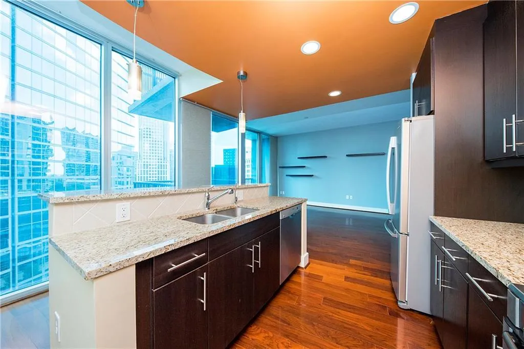 1080 Peachtree Street Ne Unit 1007, Atlanta, Georgia 30309, 1 Bedroom Bedrooms, ,1 BathroomBathrooms,Residential,Sold,1080 Peachtree Street Ne Unit 1007,5893426