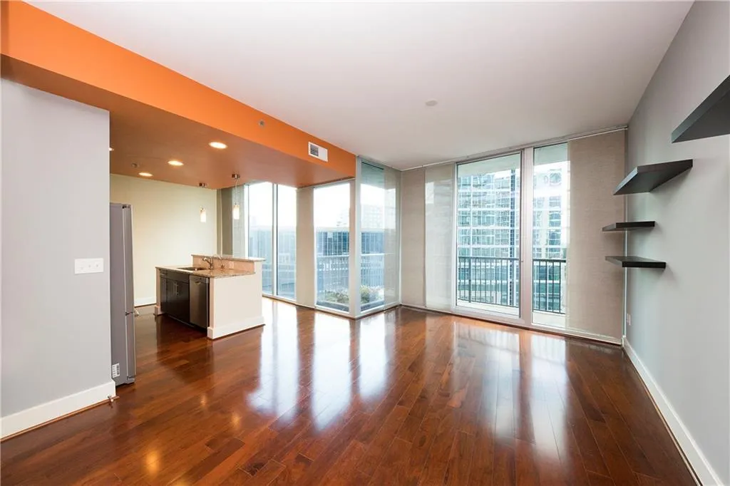 1080 Peachtree Street Ne Unit 1007, Atlanta, Georgia 30309, 1 Bedroom Bedrooms, ,1 BathroomBathrooms,Residential,Sold,1080 Peachtree Street Ne Unit 1007,5893426